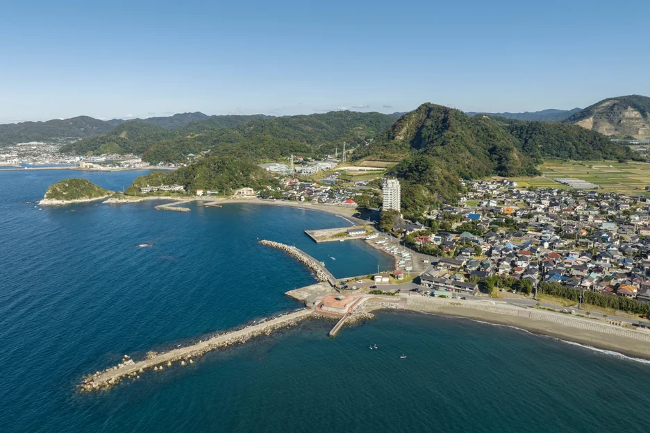【鋸南町】透き通る海と鋸山を一望。「UMI to YAMA」でSUP体験